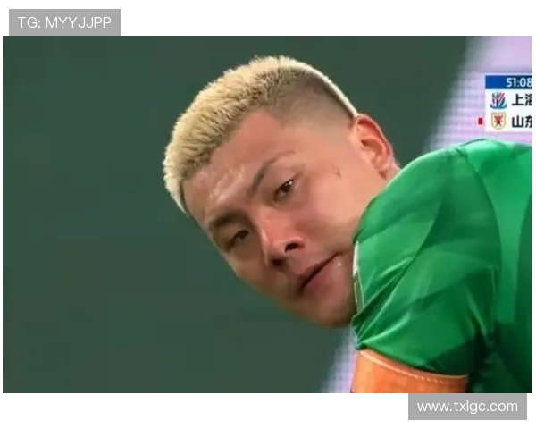 王大雷：从绿茵场到门将传奇的成长之路与辉煌瞬间