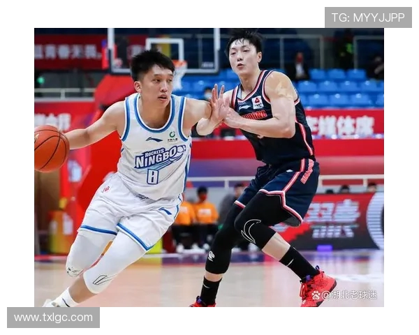 武汉足球队强势领跑锦标赛积分榜以56分领先其他球队 武汉足球队强势领跑锦标赛积分榜以56分领先其他球队