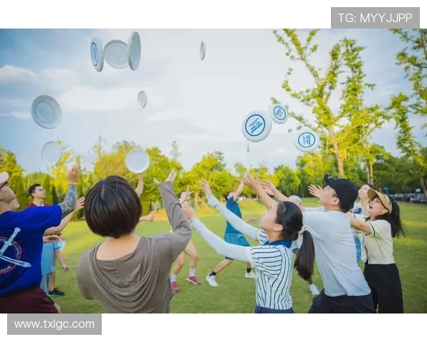 飞盘专题：深入探讨深圳飞盘队默契配合与战术运用的成功之道