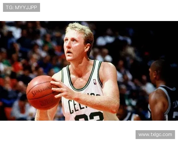 拉里·伯德：篮球历史中的传奇人物与时代象征